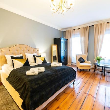 Apartamenty Pod Zegarem Mikołajki Eksteriør billede